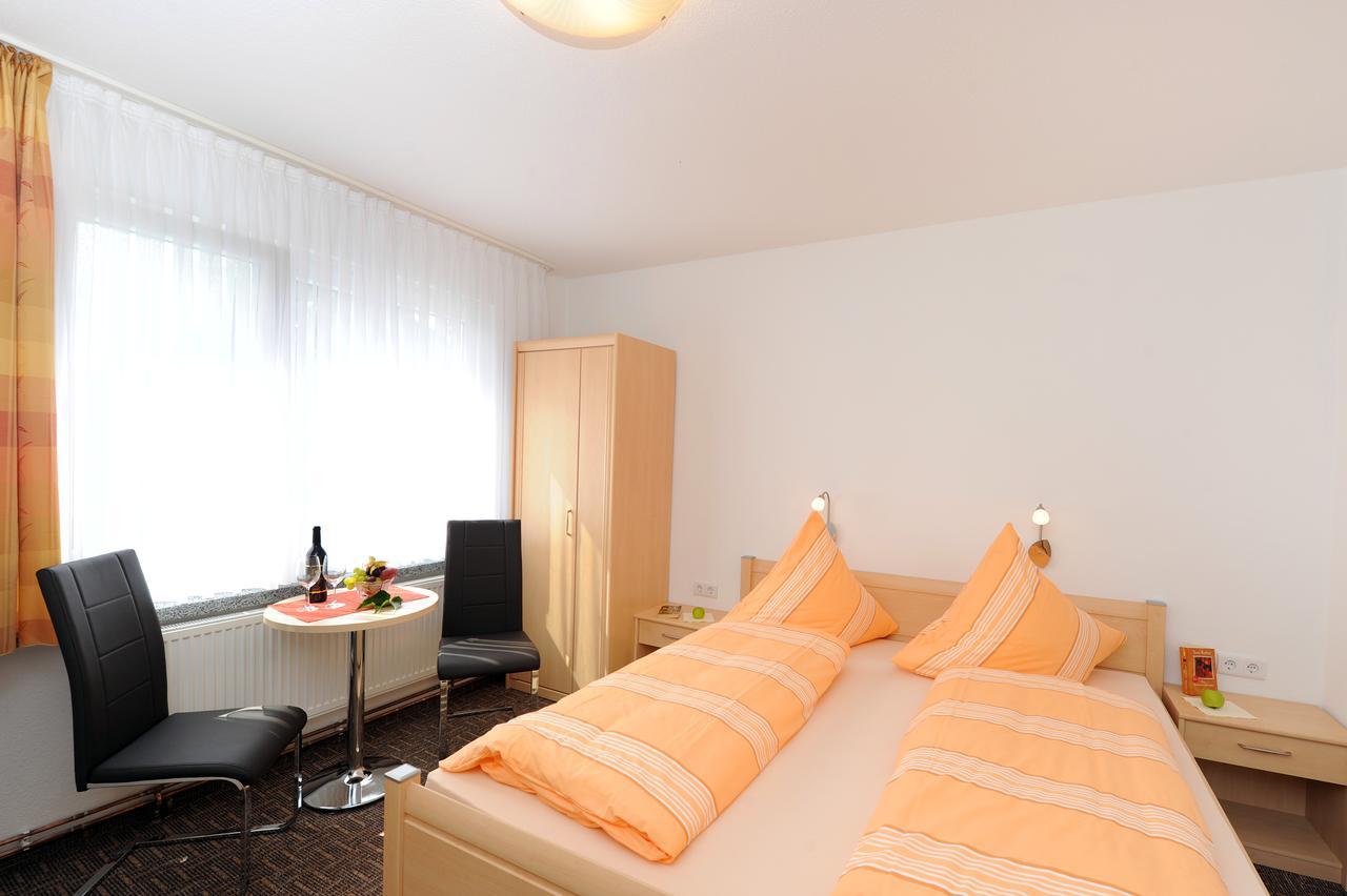 Hotel Zum Birkenhof Stechlin Bagian luar foto