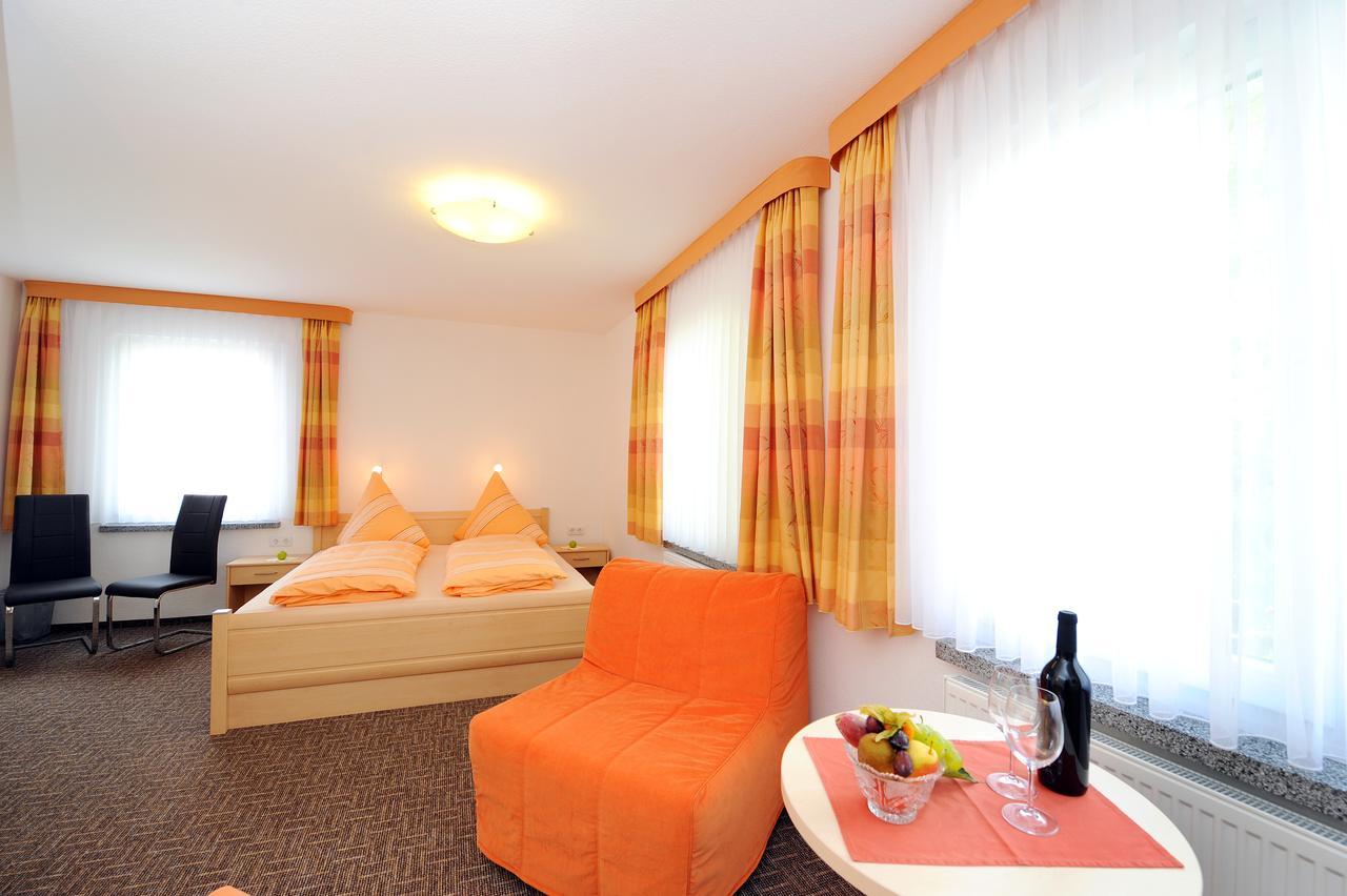 Hotel Zum Birkenhof Stechlin Bagian luar foto